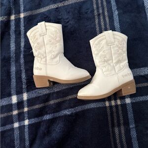 Bebe White Kids Boots with Embroidery